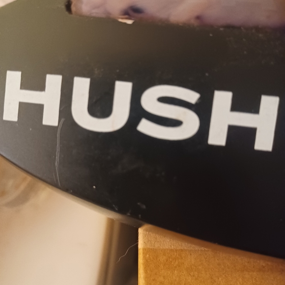 Hush puppy retail store display - Picture 3 of 4